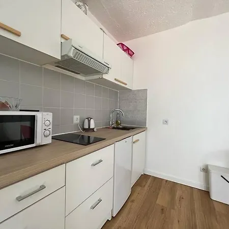 Le Cocon De Melun Apartment Exterior photo