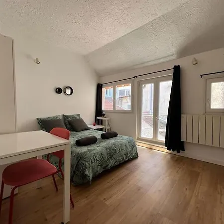 Le Cocon De Melun Apartment Exterior photo